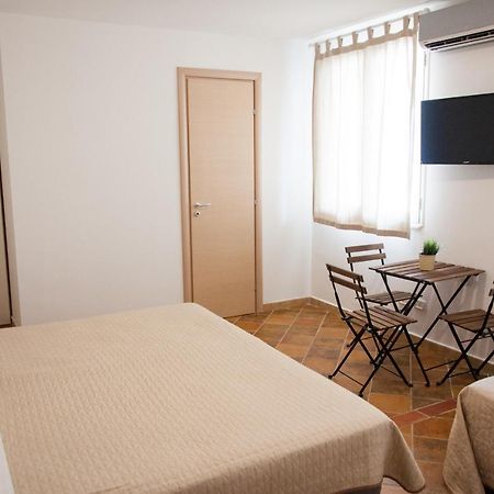 Guest House Del Lido Porto Empedocle Bagian luar foto